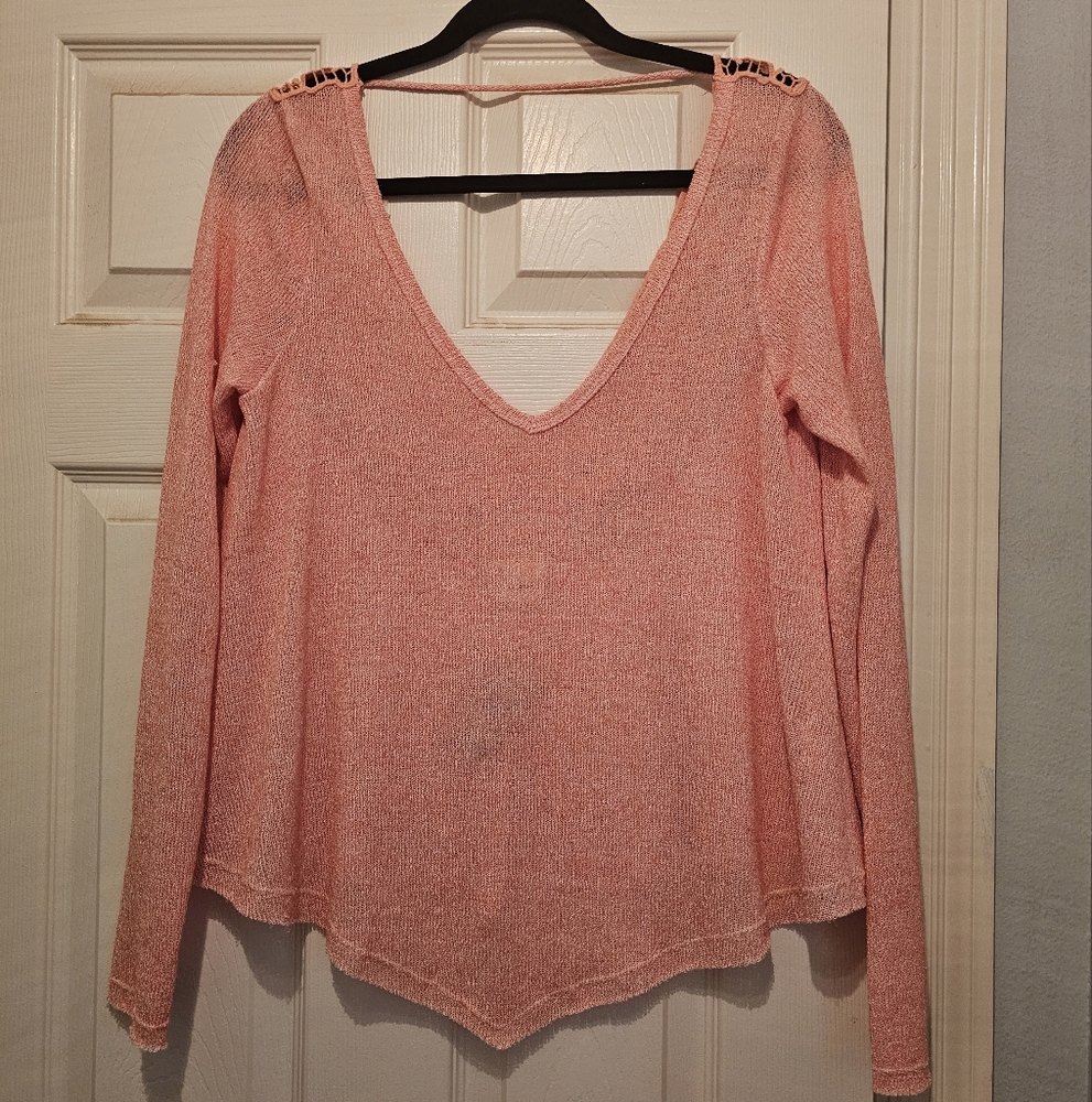 Lightweight sweater